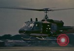 Standbild UH-1 Iroquois Hubschrauber United States USA, 1970, aus Sekunde 50 historischem Filmmaterial Videoclip 65675077306