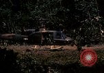 Standbild UH-1 Iroquois Hubschrauber United States USA, 1970, aus Sekunde 33 historischem Filmmaterial Videoclip 65675077307
