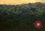 Standbild UH-1 Iroquois Hubschrauber United States USA, 1970, aus Sekunde 15 historischem Filmmaterial Videoclip 65675077308