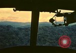 Standbild UH-1 Iroquois Hubschrauber United States USA, 1970, aus Sekunde 4 historischem Filmmaterial Videoclip 65675077309