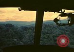Standbild UH-1 Iroquois Hubschrauber United States USA, 1970, aus Sekunde 9 historischem Filmmaterial Videoclip 65675077309