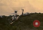 Standbild UH-1 Iroquois Hubschrauber United States USA, 1970, aus Sekunde 24 historischem Filmmaterial Videoclip 65675077310