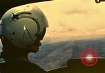 Standbild UH-1 Iroquois Hubschrauber United States USA, 1970, aus Sekunde 21 historischem Filmmaterial Videoclip 65675077311