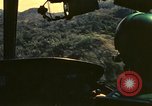 Standbild UH-1 Iroquois Hubschrauber United States USA, 1970, aus Sekunde 43 historischem Filmmaterial Videoclip 65675077311