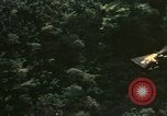 Standbild UH-1 Iroquois Hubschrauber United States USA, 1970, aus Sekunde 48 historischem Filmmaterial Videoclip 65675077311