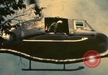 Standbild UH-1 Iroquois Hubschrauber United States USA, 1970, aus Sekunde 60 historischem Filmmaterial Videoclip 65675077311