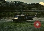 Standbild UH-1 Iroquois Hubschrauber United States USA, 1970, aus Sekunde 10 historischem Filmmaterial Videoclip 65675077312