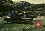 Standbild UH-1 Iroquois Hubschrauber United States USA, 1970, aus Sekunde 12 historischem Filmmaterial Videoclip 65675077312