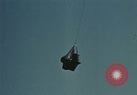 Standbild UH-1 Iroquois Hubschrauber United States USA, 1970, aus Sekunde 49 historischem Filmmaterial Videoclip 65675077312
