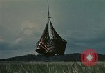 Standbild UH-1 Iroquois Hubschrauber United States USA, 1970, aus Sekunde 21 historischem Filmmaterial Videoclip 65675077313