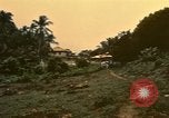 Standbild UH-1 Iroquois Hubschrauber United States USA, 1970, aus Sekunde 44 historischem Filmmaterial Videoclip 65675077313