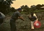 Standbild UH-1 Iroquois Hubschrauber United States USA, 1970, aus Sekunde 50 historischem Filmmaterial Videoclip 65675077313