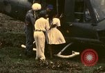 Standbild UH-1 Iroquois Hubschrauber United States USA, 1970, aus Sekunde 56 historischem Filmmaterial Videoclip 65675077313