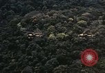 Standbild UH-1 Iroquois Hubschrauber United States USA, 1970, aus Sekunde 15 historischem Filmmaterial Videoclip 65675077314