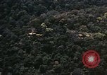 Standbild UH-1 Iroquois Hubschrauber United States USA, 1970, aus Sekunde 18 historischem Filmmaterial Videoclip 65675077314