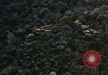 Standbild UH-1 Iroquois Hubschrauber United States USA, 1970, aus Sekunde 21 historischem Filmmaterial Videoclip 65675077314