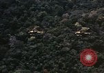 Standbild UH-1 Iroquois Hubschrauber United States USA, 1970, aus Sekunde 22 historischem Filmmaterial Videoclip 65675077314