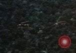 Standbild UH-1 Iroquois Hubschrauber United States USA, 1970, aus Sekunde 25 historischem Filmmaterial Videoclip 65675077314