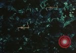 Standbild UH-1 Iroquois Hubschrauber United States USA, 1970, aus Sekunde 44 historischem Filmmaterial Videoclip 65675077314