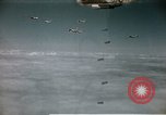 Image American Douglas A-26 Invader sur avion exécuter bombe sur l'Allemagne Allemagne, 1945, de la seconde 11 séquences d'archives historiques vidéo 65675077329
