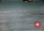 Image American Douglas A-26 Invader sur avion exécuter bombe sur l'Allemagne Allemagne, 1945, de la seconde 17 séquences d'archives historiques vidéo 65675077329