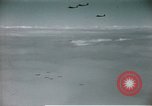 Image American Douglas A-26 Invader sur avion exécuter bombe sur l'Allemagne Allemagne, 1945, de la seconde 50 séquences d'archives historiques vidéo 65675077329