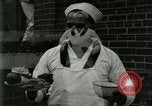 Standbild US Navy Segler Ersten Weltkrieg mess Einrichtung Great Lakes Illinois USA, 1917, aus Sekunde 20 historischem Filmmaterial Videoclip 65675077383