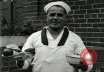 Standbild US Navy Segler Ersten Weltkrieg mess Einrichtung Great Lakes Illinois USA, 1917, aus Sekunde 35 historischem Filmmaterial Videoclip 65675077383