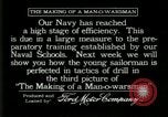 Standbild US Navy Segler bohren während Ersten Weltkrieg Ausbildung Great Lakes Illinois USA, 1917, aus Sekunde 1 historischem Filmmaterial Videoclip 65675077388