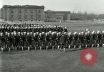 Standbild US Navy Segler bohren während Ersten Weltkrieg Ausbildung Great Lakes Illinois USA, 1917, aus Sekunde 30 historischem Filmmaterial Videoclip 65675077388