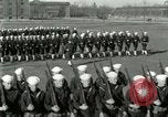 Standbild US Navy Segler bohren während Ersten Weltkrieg Ausbildung Great Lakes Illinois USA, 1917, aus Sekunde 58 historischem Filmmaterial Videoclip 65675077388