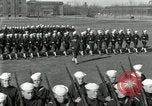 Standbild US Navy Segler bohren während Ersten Weltkrieg Ausbildung Great Lakes Illinois USA, 1917, aus Sekunde 59 historischem Filmmaterial Videoclip 65675077388