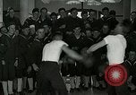 Standbild US Navy sailor Erholung Great Lakes Illinois USA, 1917, aus Sekunde 15 historischem Filmmaterial Videoclip 65675077391