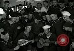 Standbild US Navy sailor Erholung Great Lakes Illinois USA, 1917, aus Sekunde 33 historischem Filmmaterial Videoclip 65675077391