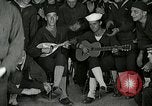 Standbild US Navy sailor Erholung Great Lakes Illinois USA, 1917, aus Sekunde 52 historischem Filmmaterial Videoclip 65675077391