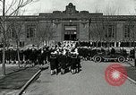 Standbild US Navy Segler mess Hall Great Lakes Illinois USA, 1917, aus Sekunde 30 historischem Filmmaterial Videoclip 65675077398