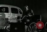 Standbild Ford Auto United States USA, 1937, aus Sekunde 18 historischem Filmmaterial Videoclip 65675077408