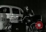 Standbild Ford Auto United States USA, 1937, aus Sekunde 19 historischem Filmmaterial Videoclip 65675077408