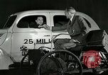 Standbild Ford Auto United States USA, 1937, aus Sekunde 43 historischem Filmmaterial Videoclip 65675077408