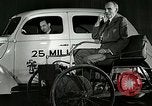 Standbild Ford Auto United States USA, 1937, aus Sekunde 50 historischem Filmmaterial Videoclip 65675077408
