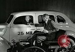 Standbild Ford Auto United States USA, 1937, aus Sekunde 52 historischem Filmmaterial Videoclip 65675077408