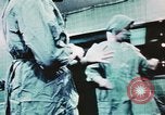Standbild verwundete Soldaten Philippinen, 1966, aus Sekunde 50 historischem Filmmaterial Videoclip 65675077444