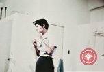 Immagine di Soldati feriti Filippine, 1966, secondo 6 filmato di repertorio 65675077445