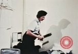 Immagine di Soldati feriti Filippine, 1966, secondo 16 filmato di repertorio 65675077445