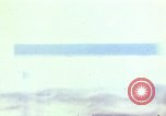 Standbild Montagnards angehören Dorf Pleiku Süd Vietnam, 1968, aus Sekunde 10 historischem Filmmaterial Videoclip 65675077459