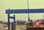 Standbild Montagnards angehören Dorf Pleiku Süd Vietnam, 1968, aus Sekunde 13 historischem Filmmaterial Videoclip 65675077459