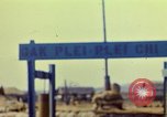 Standbild Montagnards angehören Dorf Pleiku Süd Vietnam, 1968, aus Sekunde 14 historischem Filmmaterial Videoclip 65675077459