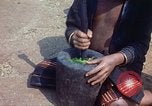 Standbild Montagnards angehören Dorf Pleiku Süd Vietnam, 1968, aus Sekunde 39 historischem Filmmaterial Videoclip 65675077459