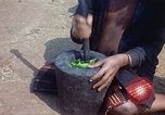 Standbild Montagnards angehören Dorf Pleiku Süd Vietnam, 1968, aus Sekunde 41 historischem Filmmaterial Videoclip 65675077459