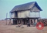 Standbild Montagnards angehören Dorf Pleiku Süd Vietnam, 1968, aus Sekunde 53 historischem Filmmaterial Videoclip 65675077459